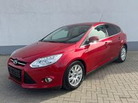 Gebraucht Ford Focus Titanium 163 PS (119 kW) 2011 Rot Limousine