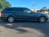 Gebraucht Mercedes E250 204 PS (150 kW) 2016 Grau Kombi