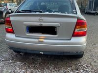 Gebraucht Opel Astra 84 PS (61 kW) 2002 Silber Limousine