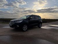 Gebraucht Ford Kuga Titanium 150 PS (110 kW) 2018 Schwarz SUV