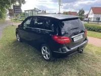 Gebraucht Mercedes B180 Sport 122 PS (89 kW) 2013 Kosmosschwarz  metalliclack Kleinwagen