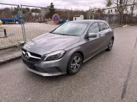 Gebraucht Mercedes A180 122 PS (89 kW) 2016 Grau Kleinwagen