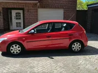 Gebraucht Hyundai i30 109 PS (80 kW) 2009 Rot Limousine