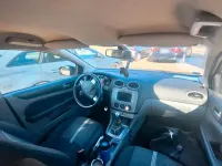 Gebraucht Ford Focus 100 PS (73 kW) 2010 Schwarz Kleinwagen