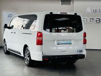 Gebraucht Toyota Proace Team 177 PS (130 kW) 2024 Weiß Van / Kleinbus