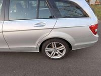 Gebraucht Mercedes C200 184 PS (135 kW) 2011 Silber Kombi
