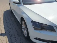 Gebraucht Skoda Superb Ambition 150 PS (110 kW) 2017 Weiß Limousine