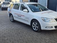 Gebraucht Skoda Octavia Classic 102 PS (75 kW) 2010 Weiß Kombi