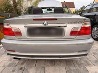 Gebraucht BMW 320 Cabriolet 170 PS (125 kW) 2001 Silber Cabrio