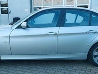 Second-hand BMW 320 177 CP (130 kW) 2007 Argintiu Berlinǎ