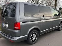 Gebraucht VW Multivan Highline 179 PS (131 kW) 2013 Grau Van / Kleinbus