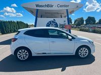 Gebraucht Renault Clio IV 74 PS (54 kW) 2019 Weiß Kleinwagen