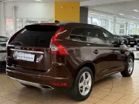 Gebraucht Volvo XC60 Momentum 181 PS (133 kW) 2014 Braun SUV