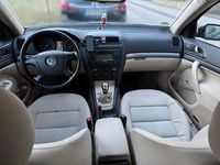 Gebraucht Skoda Octavia 105 PS (77 kW) 2006 Schwarz Limousine