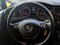 Gebraucht VW Golf VII Sound 125 PS (91 kW) 2018 Rot Limousine
