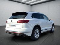 Gebraucht VW Touareg 231 PS (169 kW) 2023 Weiß SUV