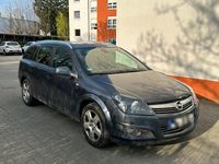 Gebraucht Opel Astra Edition 116 PS (85 kW) 2010 Grau Kombi