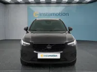 Gebraucht Volvo XC40 163 PS (119 kW) 2025 Schwarz SUV