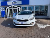 Gebraucht Kia Ceed 135 PS (99 kW) 2015 Weiß Kleinwagen