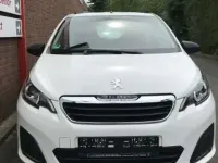 Gebraucht Peugeot 108 Access 69 PS (50 kW) 2016 Lipizan weiß Kleinwagen