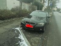 Gebraucht BMW 318 143 PS (105 kW) 2009 Schwarz Limousine