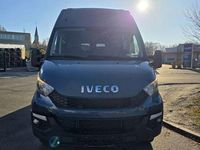 Gebraucht Iveco Daily 170 PS (125 kW) 2016 Blau Van / Kleinbus