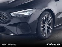 Gebraucht Mercedes CLA200 Progressive 177 PS (130 kW) 2024 Schwarz Coupé