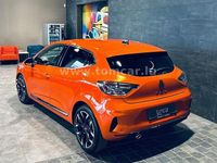 Neu Renault Clio V Techno 91 PS (66 kW) 2025 Orange Limousine