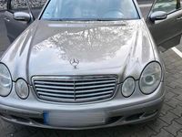 Gebraucht Mercedes E200 163 PS (119 kW) 2005 Silber Limousine