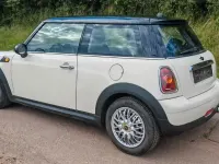 Gebraucht Mini Cooper 120 PS (88 kW) 2006 Weiß Kleinwagen