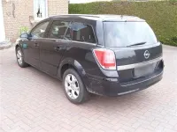 Gebraucht Opel Astra Edition 120 PS (88 kW) 2006 Schwarz Kombi