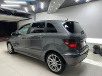 Gebraucht Mercedes B200 140 PS (102 kW) 2010 Grau Van / Kleinbus