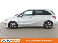 Gebraucht Mercedes B180 Style 122 PS (89 kW) 2018 Polarsilber Kleinwagen