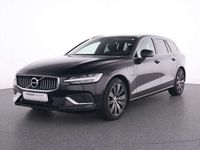Gebraucht Volvo V60 Core 349 PS (256 kW) 2022 Schwarz onyx black / metallic Kombi