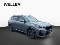Gebraucht BMW X1 M Sport 156 PS (114 kW) 2023 Frozen pure grey matallic (grau) SUV