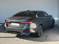Gebraucht BMW 520 M Sport 197 PS (144 kW) 2024 Grau Limousine