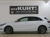 Neu Kia Ceed Style 140 PS (102 kW) 2025 Weiß Kleinwagen