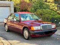 Gebraucht Mercedes 190 122 PS (89 kW) 1991 Rot Limousine