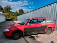 Second-hand VW Passat 101 CP (74 kW) 2005 Roșu Break