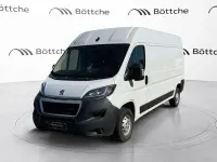 Gebraucht Peugeot Boxer 165 PS (121 kW) 2022 Lackierung weiss icy/deckende lackierung Van