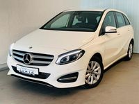 Gebraucht Mercedes B180 109 PS (80 kW) 2017 Weiß Van / Kleinbus