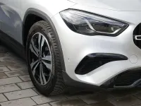 Gebraucht Mercedes GLA200 Progressive 163 PS (119 kW) 2024 Iridiumsilber SUV