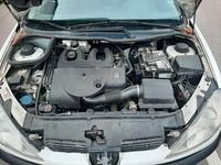 Gebraucht Peugeot 206 69 PS (50 kW) 2000 Weiß Limousine