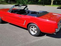 Używany Ford V8 175 KM (128 kW) 1965 Czerwony Kabriolet