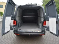 Używany VW Transporter 110 KM (80 kW) 2021 Szary Van