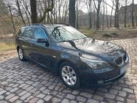 Gebraucht BMW 525 197 PS (144 kW) 2009 Schwarz Kombi
