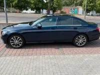 Gebraucht Mercedes E220 194 PS (142 kW) 2016 Blau Limousine