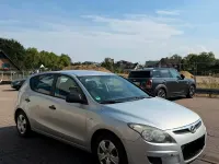 Gebraucht Hyundai i30 109 PS (80 kW) 2009 Silber Limousine