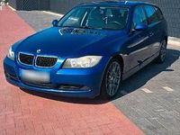Gebraucht BMW 318 143 PS (105 kW) 2007 Blau Kombi