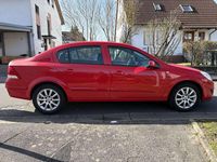 Gebraucht Opel Astra Innovation 116 PS (85 kW) 2008 Rot Limousine